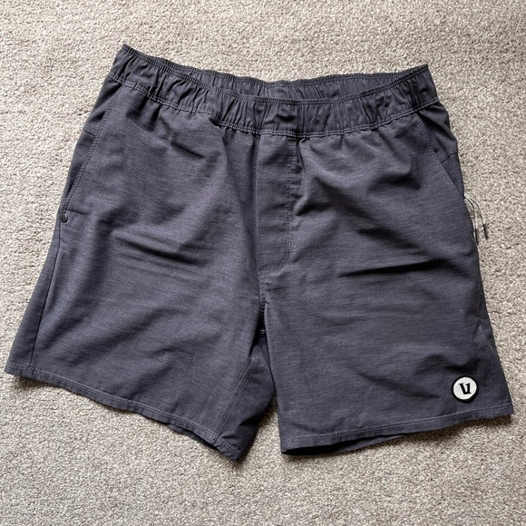 Mens Vuori 6” Linerless Cape Shorts Size Small - Picture 2 of 9